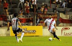 Foto de la galería: La Franja consiguió su primera victoria en la B Nacional y por goleada!!!!