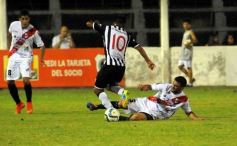 Foto de la galería: La Franja consiguió su primera victoria en la B Nacional y por goleada!!!!