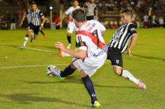 Foto de la galería: La Franja consiguió su primera victoria en la B Nacional y por goleada!!!!