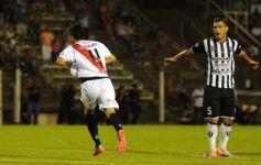 Foto de la galería: La Franja consiguió su primera victoria en la B Nacional y por goleada!!!!
