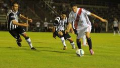 Foto de la galería: La Franja consiguió su primera victoria en la B Nacional y por goleada!!!!
