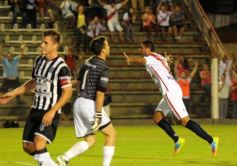 Foto de la galería: La Franja consiguió su primera victoria en la B Nacional y por goleada!!!!