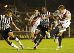 Foto de la galería: La Franja consiguió su primera victoria en la B Nacional y por goleada!!!!