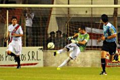 Foto de la galería: La Franja consiguió su primera victoria en la B Nacional y por goleada!!!!