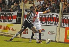 Foto de la galería: La Franja consiguió su primera victoria en la B Nacional y por goleada!!!!