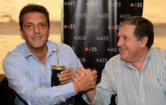 Foto de la galería: Sergio Massa desembarcó con su campaña presidencial en Posadas