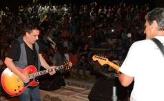 Foto de la galería: El anfiteatro griego volvió a ser la cuna del rock con La Corte en vivo