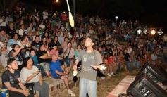 Foto de la galería: El anfiteatro griego volvió a ser la cuna del rock con La Corte en vivo