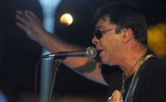 Foto de la galería: El anfiteatro griego volvió a ser la cuna del rock con La Corte en vivo