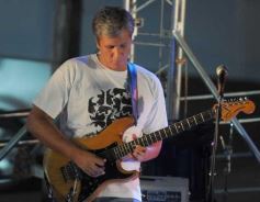 Foto de la galería: El anfiteatro griego volvió a ser la cuna del rock con La Corte en vivo