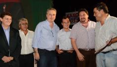 Foto de la galería: Closs entregó 40 millones para obras en municipios