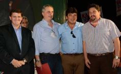 Foto de la galería: Closs entregó 40 millones para obras en municipios