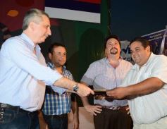 Foto de la galería: Closs entregó 40 millones para obras en municipios