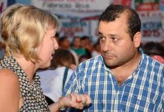 Foto de la galería: Closs entregó 40 millones para obras en municipios