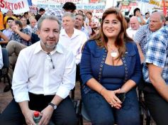 Foto de la galería: Closs entregó 40 millones para obras en municipios