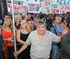 Foto de la galería: Closs entregó 40 millones para obras en municipios