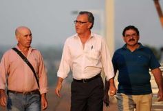 Foto de la galería: Closs entregó 40 millones para obras en municipios