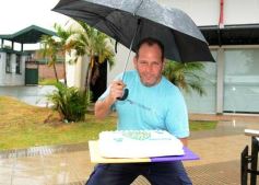 Foto de la galería: El "Pollito" Villagra celebró un año más