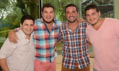 Foto de la galería: El "Pollito" Villagra celebró un año más