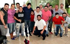 Foto de la galería: El "Pollito" Villagra celebró un año más