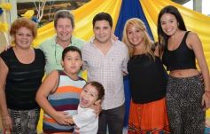 Foto de la galería: El "Pollito" Villagra celebró un año más