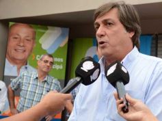 Foto de la galería: "Momo" Venegas y Schiavoni firmaron un acuerdo electoral FE-PRO para Misiones