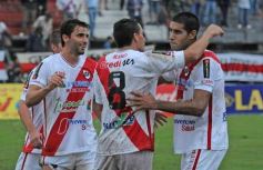 Foto de la galería: Guaraní confirmó ante Ferro su buen momento