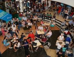 Foto de la galería: Música en vivo en un clima ideal en el Posadas Plaza Shopping