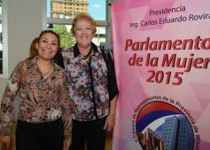 Foto de la galería: Parlamento de la Mujer 2015