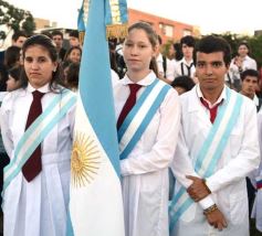 Foto de la galería: Emotivo homenaje a los veteranos de Malvinas