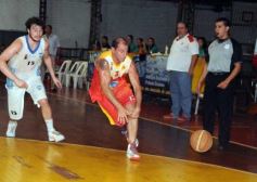 Foto de la galería: Tokio derrotó a Juventud Unida y sueña con no descender