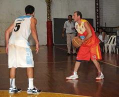 Foto de la galería: Tokio derrotó a Juventud Unida y sueña con no descender