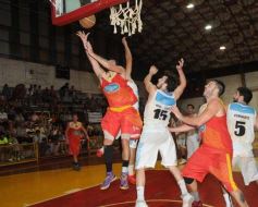 Foto de la galería: Tokio derrotó a Juventud Unida y sueña con no descender
