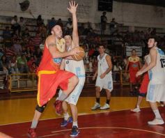Foto de la galería: Tokio derrotó a Juventud Unida y sueña con no descender