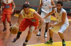 Foto de la galería: Tokio derrotó a Juventud Unida y sueña con no descender