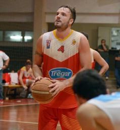 Foto de la galería: Tokio derrotó a Juventud Unida y sueña con no descender