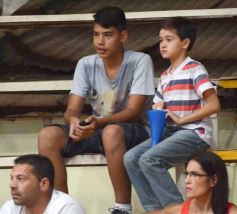 Foto de la galería: Tokio derrotó a Juventud Unida y sueña con no descender