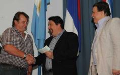 Foto de la galería: Entregan recursos para fortalecer la producción de las chacras misioneras