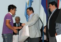 Foto de la galería: Entregan recursos para fortalecer la producción de las chacras misioneras