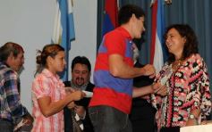 Foto de la galería: Entregan recursos para fortalecer la producción de las chacras misioneras