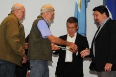 Foto de la galería: Entregan recursos para fortalecer la producción de las chacras misioneras