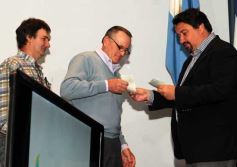 Foto de la galería: Entregan recursos para fortalecer la producción de las chacras misioneras