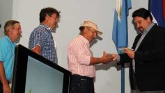 Foto de la galería: Entregan recursos para fortalecer la producción de las chacras misioneras