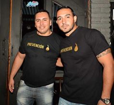 Foto de la galería: Brindis y baile por el cumple de Walter