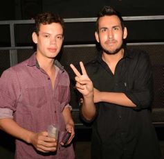 Foto de la galería: Brindis y baile por el cumple de Walter