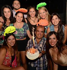 Foto de la galería: Brindis y baile por el cumple de Walter