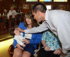 Foto de la galería: El bautismo de Ciro Gabriel en la iglesia Santos Mártires