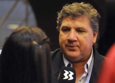 Foto de la galería: De la Sota presentó su libro en el hotel Julio César