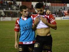 Foto de la galería: En un partido flojito, La Franja rescató un punto