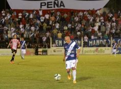 Foto de la galería: En un partido flojito, La Franja rescató un punto